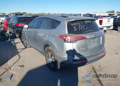 2016 Toyota Rav4 Le z USA, uszkodzony, nr VIN 2T3ZFREV8GW296938